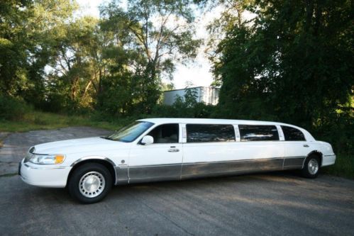 1999 federal coach 120&#034; limousine town car very clean, cheap great prom limo