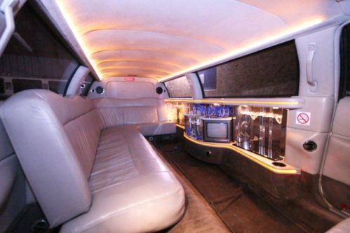 1999 Federal Coach 120" Limousine Town Car Very Clean, CHEAP Great Prom Limo, image 11