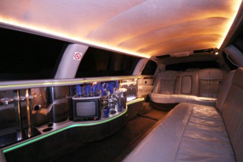 1999 Federal Coach 120" Limousine Town Car Very Clean, CHEAP Great Prom Limo, image 18