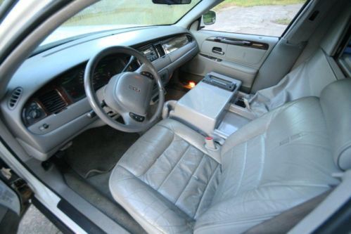 1999 Federal Coach 120" Limousine Town Car Very Clean, CHEAP Great Prom Limo, image 21