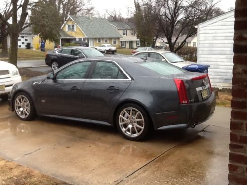 2011 cadillac cts v sedan 4-door 6.2l