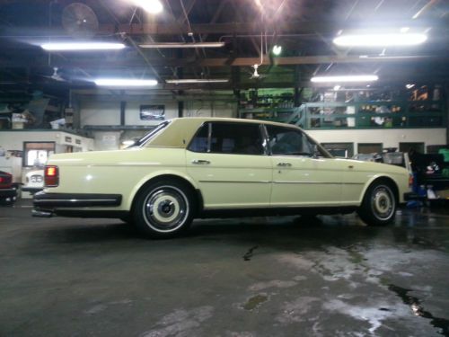 1986 rolls royce silver spur base sedan 4-door 6.7l