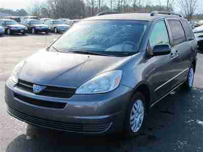 Toyota Sienna LE Cloth Interior 2nd Row Captains 7 Passenger Local Trade, image 3