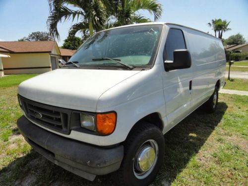 2004 ford e-350 xlt international! prisoner transport! super duty! no reserve