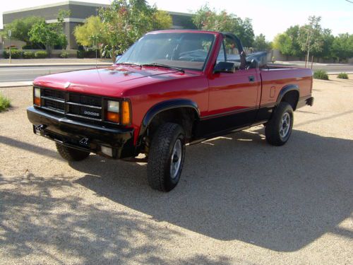 1989 dodge dakota sport, 4 wheel drive, convertible, arizona truck, pristine