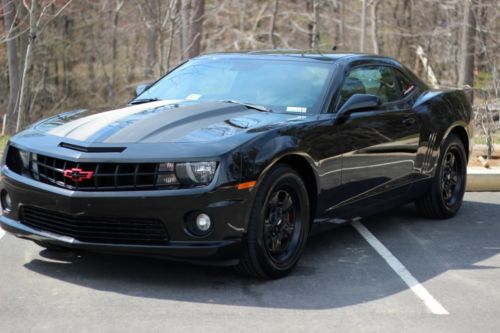 2010 chevrolet camaro black/black/black plus 50k/1 year gm warranty