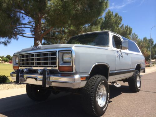 1983 dodge ramcharger 4x4  arizona 440 big  block arizona no rust no reserve !!!