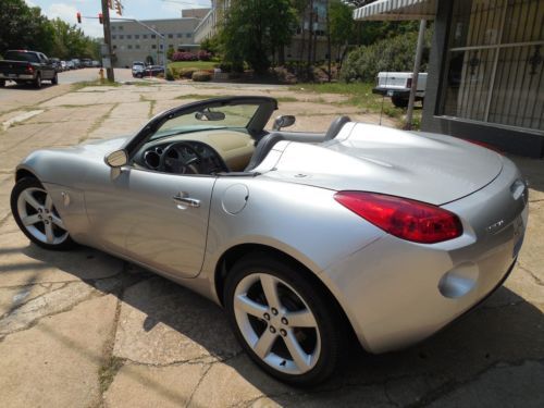 2006 pontiac solstice base convertible 2-door 2.4l