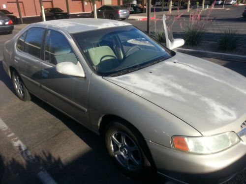 2001 nissan altima gxe sedan 4-door 2.4l