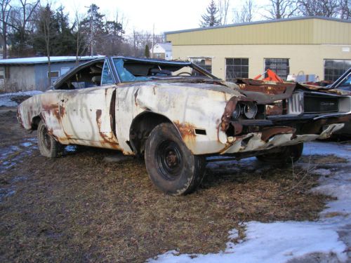 1969 dodge charger was originally a 318 auto with a/c car