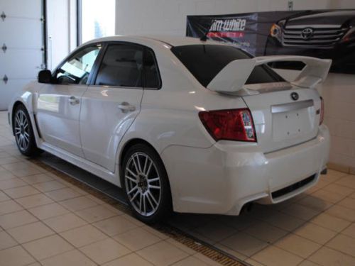 WRX STi Manual 2.5L 4X4 Power Steering Power Brakes Power Door Locks Tachometer, image 3