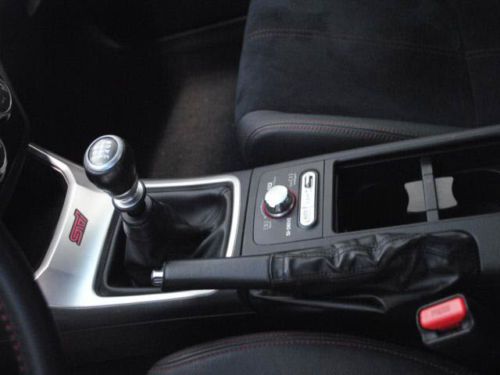 WRX STi Manual 2.5L 4X4 Power Steering Power Brakes Power Door Locks Tachometer, image 15