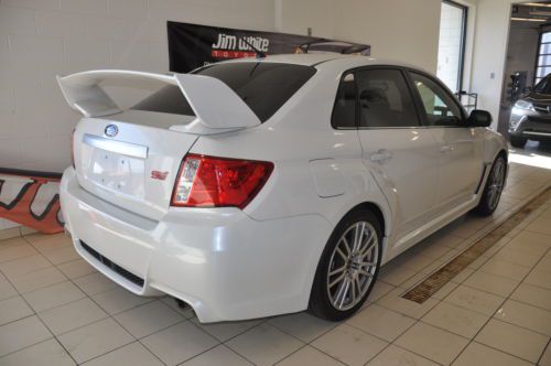 WRX STi Manual 2.5L 4X4 Power Steering Power Brakes Power Door Locks Tachometer, image 25