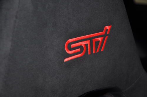 WRX STi Manual 2.5L 4X4 Power Steering Power Brakes Power Door Locks Tachometer, image 32