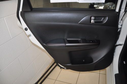 WRX STi Manual 2.5L 4X4 Power Steering Power Brakes Power Door Locks Tachometer, image 48