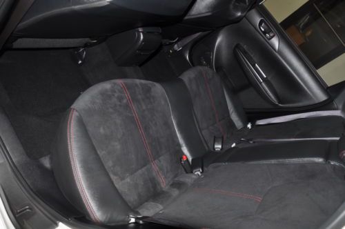 WRX STi Manual 2.5L 4X4 Power Steering Power Brakes Power Door Locks Tachometer, image 50