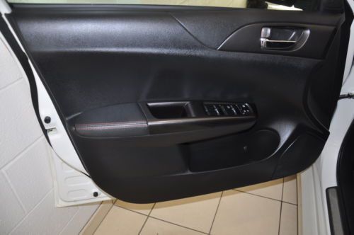 WRX STi Manual 2.5L 4X4 Power Steering Power Brakes Power Door Locks Tachometer, image 51