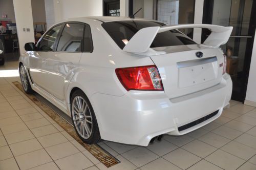 WRX STi Manual 2.5L 4X4 Power Steering Power Brakes Power Door Locks Tachometer, image 76