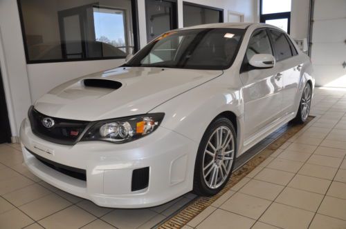WRX STi Manual 2.5L 4X4 Power Steering Power Brakes Power Door Locks Tachometer, image 79