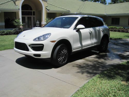 2011 porsche cayenne turbo sport utility 4-door 4.8l