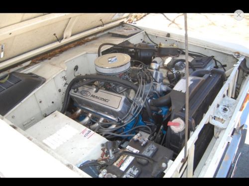 Ford Bronco Half Cab with manual 3 speed rebuilt 302 Jasper engine 4 x 4, image 7