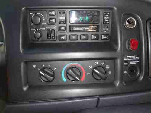 3/4 ton, low miles, no rust, no reserve, nice nice nice, image 7