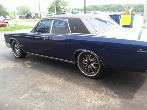 1967 lincoln continental base 7.6l suicide doors