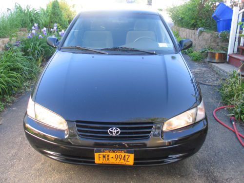 1999 toyota camry black