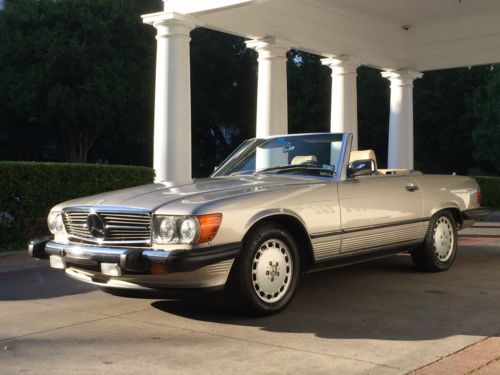 1986 mercedes benz 560 sl 65k miles, southern car, 2 tops, excellent condition