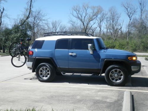 2013 toyota fj cruiser base sport utility 4-door 4.0l