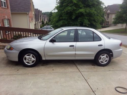 2003 chevrolet cavalier base sedan 4-door 2.2l