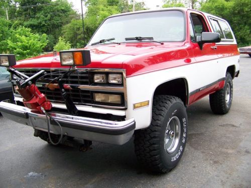 1988 v10 blazer suburban carryall siverado 4x4 4-speed collector classic car suv