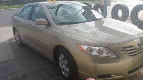 2007 Toyota Camry LE Sedan 4-Door 2.4L, image 3