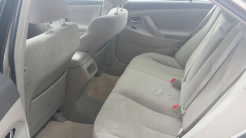 2007 Toyota Camry LE Sedan 4-Door 2.4L, image 4