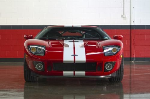 2005 ford gt hand signed by carroll shelby!