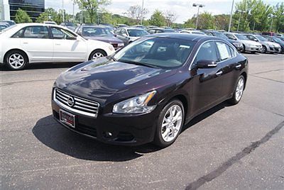 2013 maxima sv with premium pkg, bose, pano roof, rear camera, 13758 miles