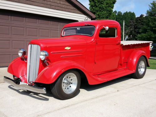 1936 chevy pickup, streetrod, chopped top, tpi v8, th400, 9&#034; rear end
