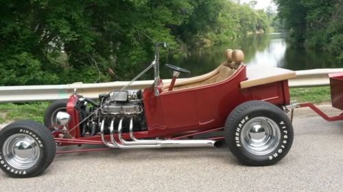 Nice!! 1923 ford model t  with matching trailer!!
