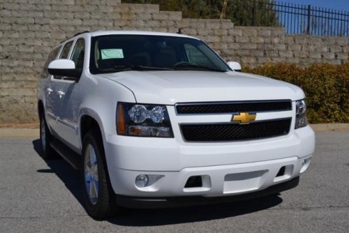 2014 chevrolet suburban 1500 lt sport utility 4-door 5.3l