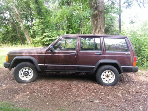 1987 jeep cherokee chief 4.0l - 4wd  - 139k miles