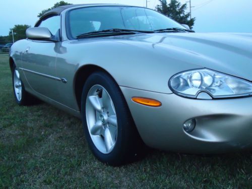 1999 Jaguar XK8 Base Convertible 2-Door 4.0L, image 4