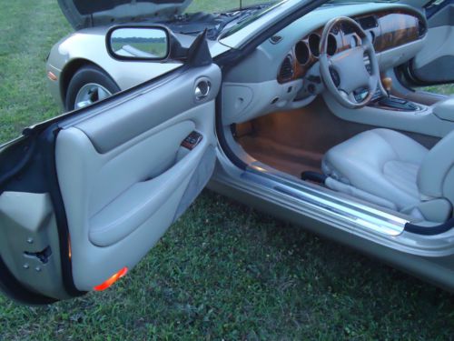 1999 Jaguar XK8 Base Convertible 2-Door 4.0L, image 16