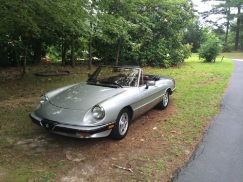 1985 alfa romeo spider silver, red leather, mechanical renewals, nice condition
