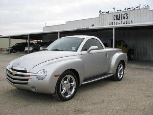 2006 chevrolet ssr 7k miles 3ss 6.0l