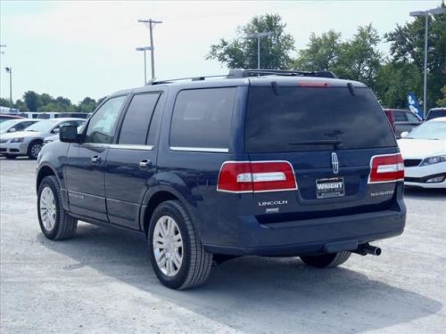 2013 lincoln navigator base