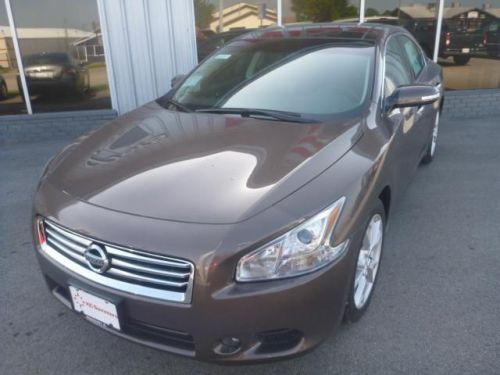 2014 nissan maxima sv