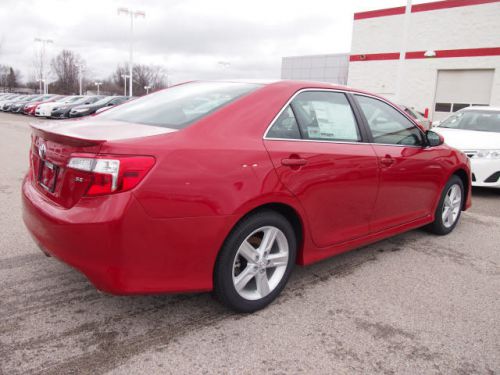 2014 toyota camry se