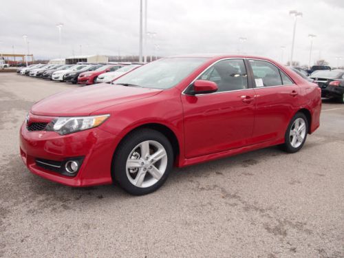 2014 Toyota Camry SE, US $21,995.00, image 2