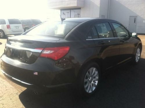 2013 chrysler 200 touring