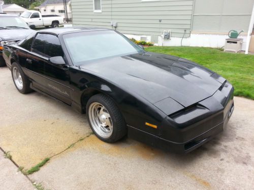 1990 pontiac trans am  firebird formula 5.0 with t- tops - v8 305  low miles